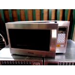 A Samsung stainless steel commercial microwave (a/f)