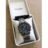 A gent's stainless steel Pulsar quartz wristwatch, boxed.