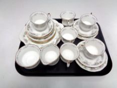 A tray containing 21 pieces of Elizabethan Staffordshire fine bone china.