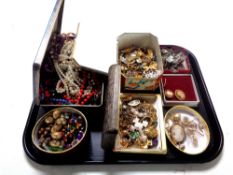 A tray containing a large quantity of jewellery boxes containing assorted costume jewellery,