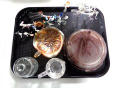 A tray containing assorted glassware to include animal figures, carnival glass dish,