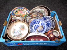 A box containing a large quantity of oriental china and pottery to include blue and white bowls,