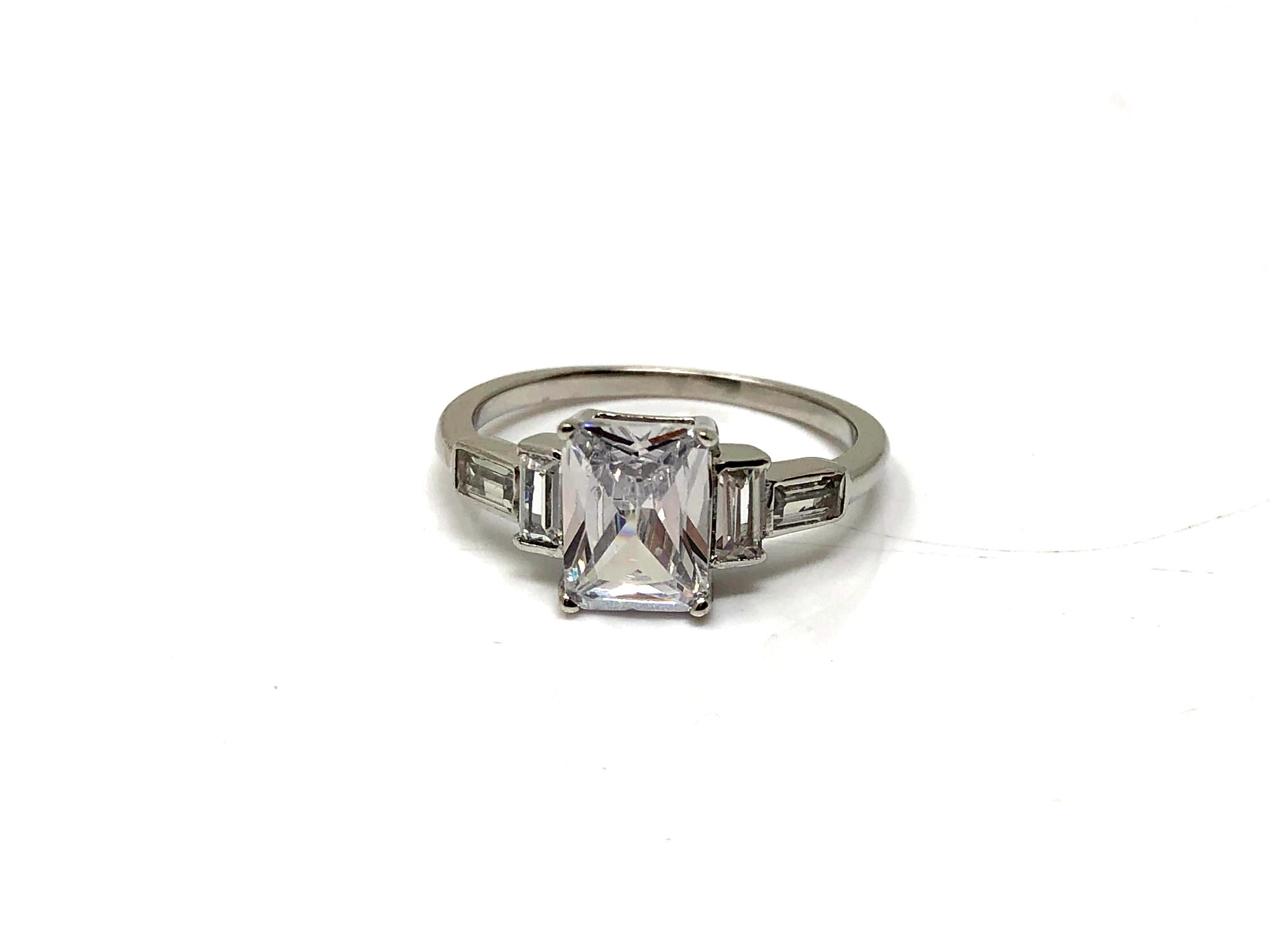 A Sterling silver Art Deco style ring, size N.