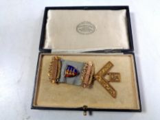 A 9ct gold friendship lodge Freemason's medal in case CONDITION REPORT: 21.