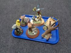 A tray containing assorted animal figures to include Border Fine Arts, Leonardo Collection,