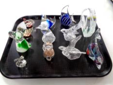 A tray containing 12 assorted glass bird ornaments/paperweights