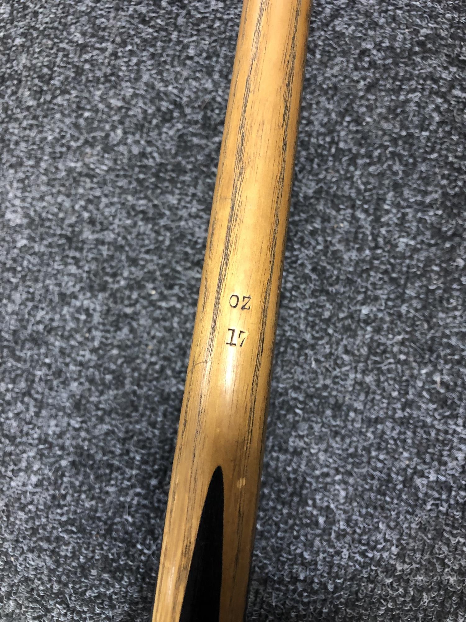 A snooker cue in case - Image 3 of 5