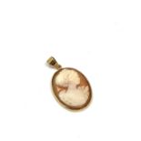 A 9ct gold cameo pendant CONDITION REPORT: 3.