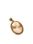 A 9ct gold cameo pendant CONDITION REPORT: 3.