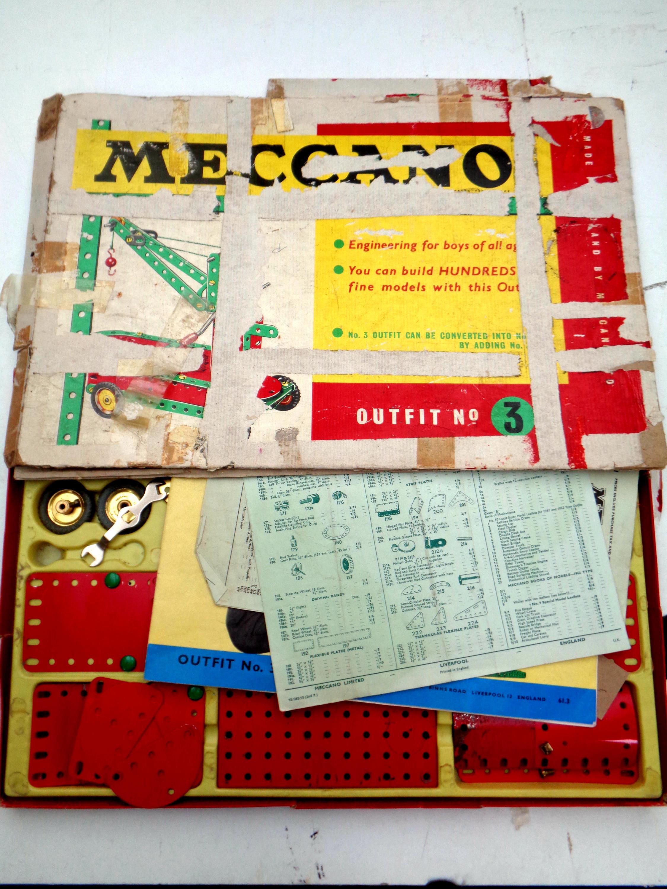 A boxed Meccano Outfit No.