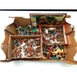 A box of a large quantity of mid 20th century plastic soldiers to include Britains,