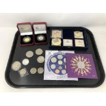 A tray of coins including two Pobjoy Mint commemorative 50p pieces, 1935 crown,