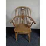 A 19th century elm Windsor chair