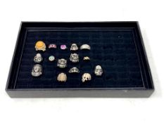 Fifteen dress rings, skull rings etc.