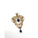 A vintage 9ct gold pendant