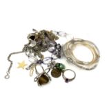 Costume jewellery to include rings, chain,