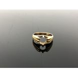An 18ct gold vacant ring, size Q. CONDITION REPORT: 5.9g.