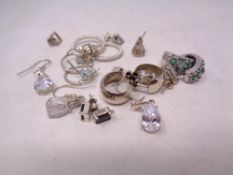 A quantity of silver earrings (Q)
