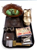 A tray containing miscellaneous to include a mid 20th century ship's wheel style table lamp,