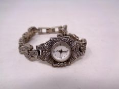 A lady's quartz wristwatch