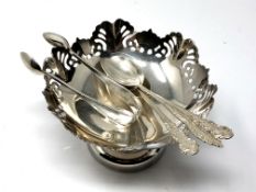 A silver bon bon dish, Sheffield 1938, Edward Viners, 110g,