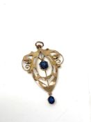 A vintage 9ct gold pendant