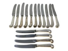 A set of fifteen Edwardian silver-handled table knives, Daniel & John Wellby, London 1909.