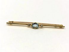 An antique 15ct gold aquamarine brooch