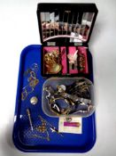 A tray of 20th century oriental trinket box, large quantity of assorted costume jewellery,