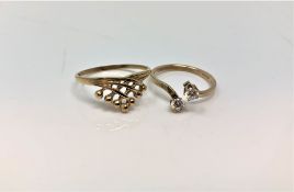 Two 9ct gold dress rings, 2.3g.