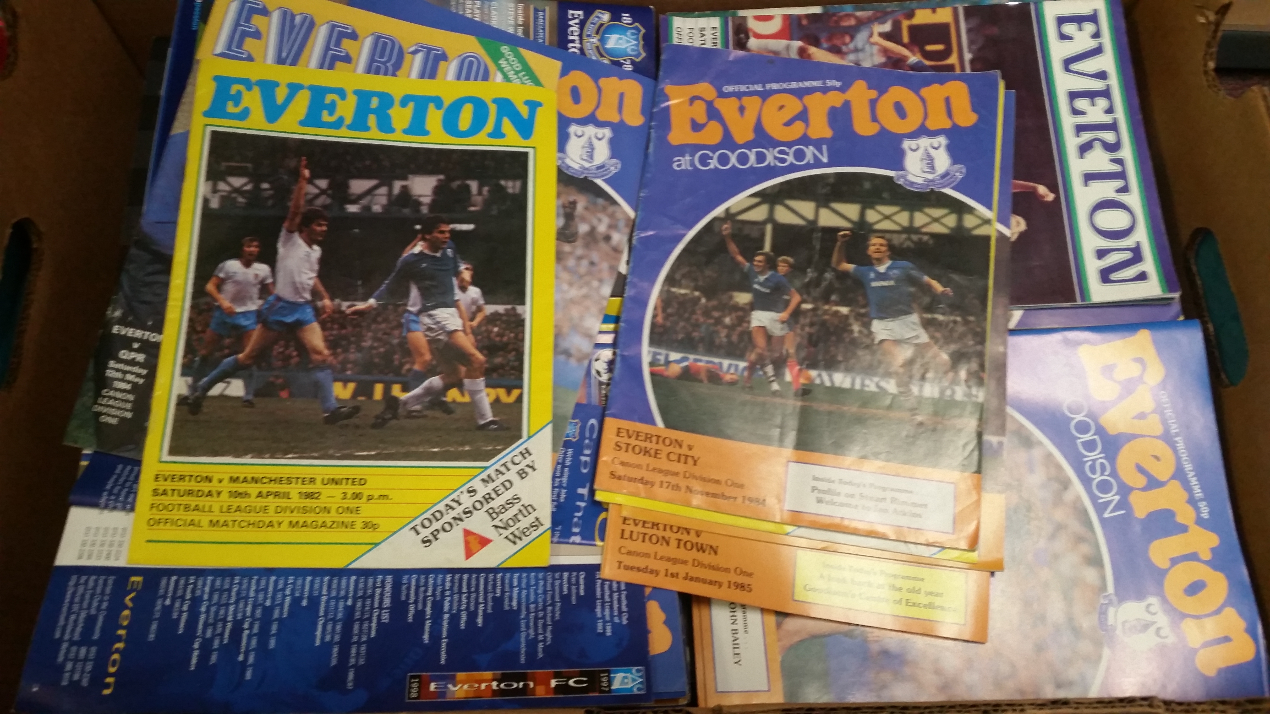 FOOTBALL, programmes, 1970s onwards (some earlier), inc. Everton (148), 1960s (47); Bradford City,