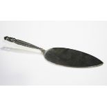 A Georg Jensen sterling silver Acorn pattern cake slice, post-1945, weight 72.4g, length 20cm.