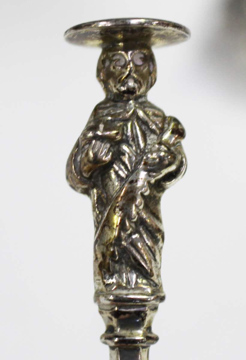 A George V silver apostle spoon, Birmingham 1914, length 18cm, a silver and parcel gilt Silver - Image 5 of 6