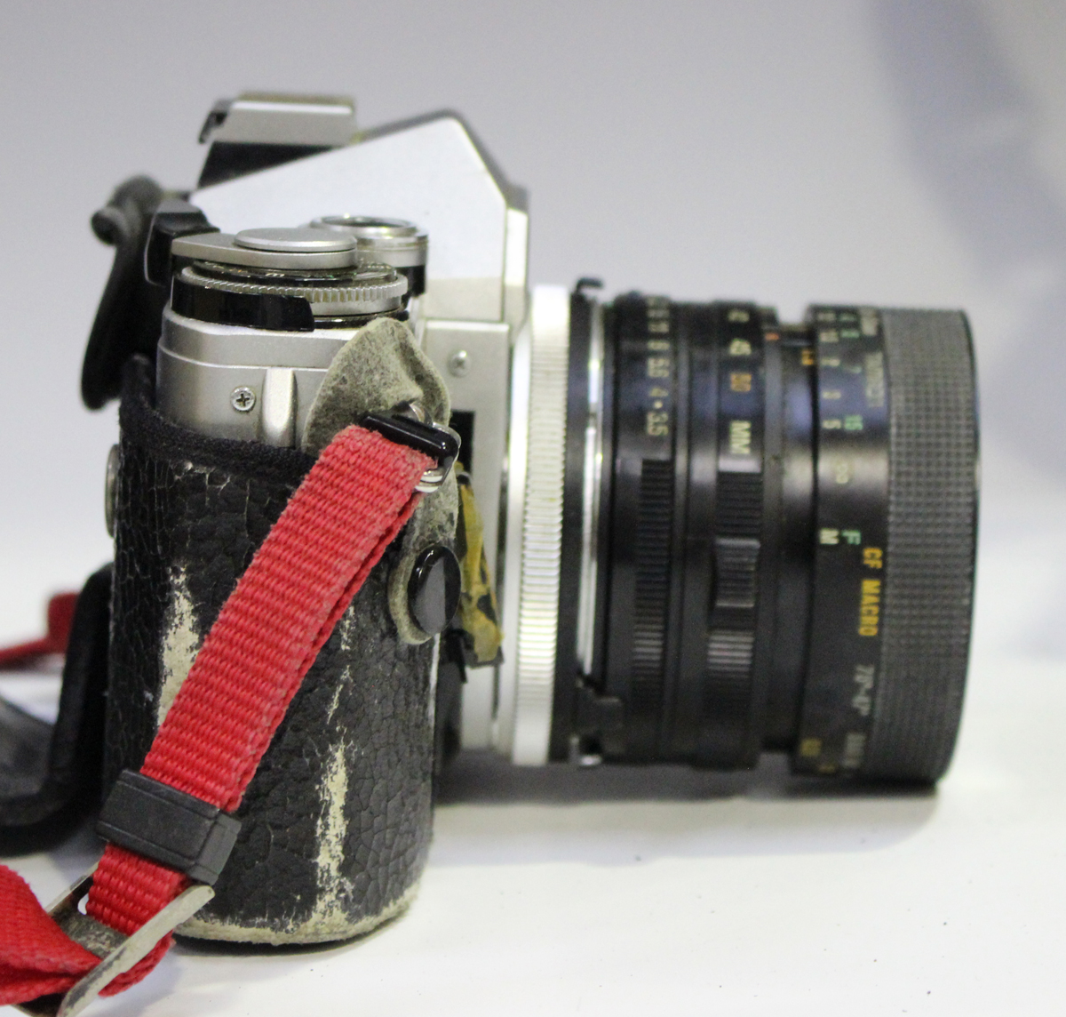 A Canon AE-1 camera, No. 4330844, with Tamron 1:3.5-4.5 28-50mm lens, together with a Tamron 1:3.8 - Image 7 of 14