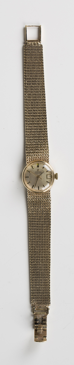 An Omega Automatic 9ct gold lady's bracelet wristwatch, the signed silvered dial with baton hour - Image 6 of 6