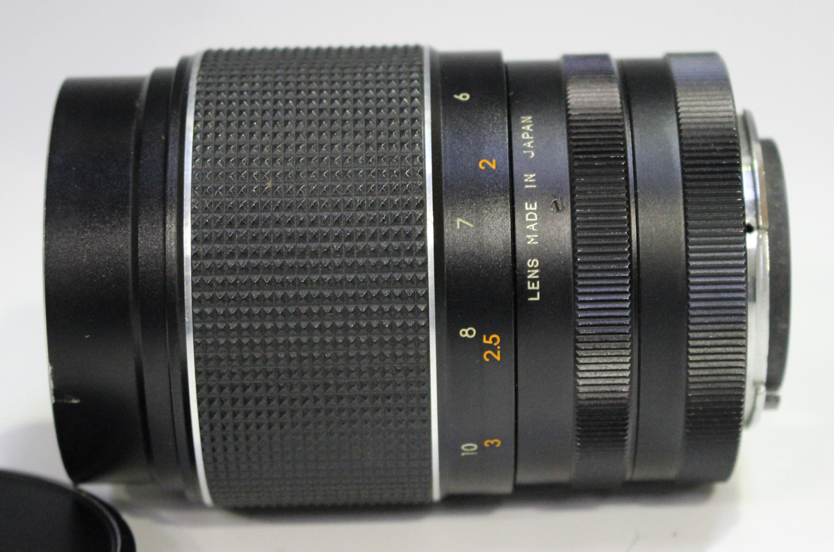 A group of camera lenses, comprising a Schneider-Kreuznach Tele-Xenar 1:5.5/180 lens, No. 3520630, a - Image 7 of 13