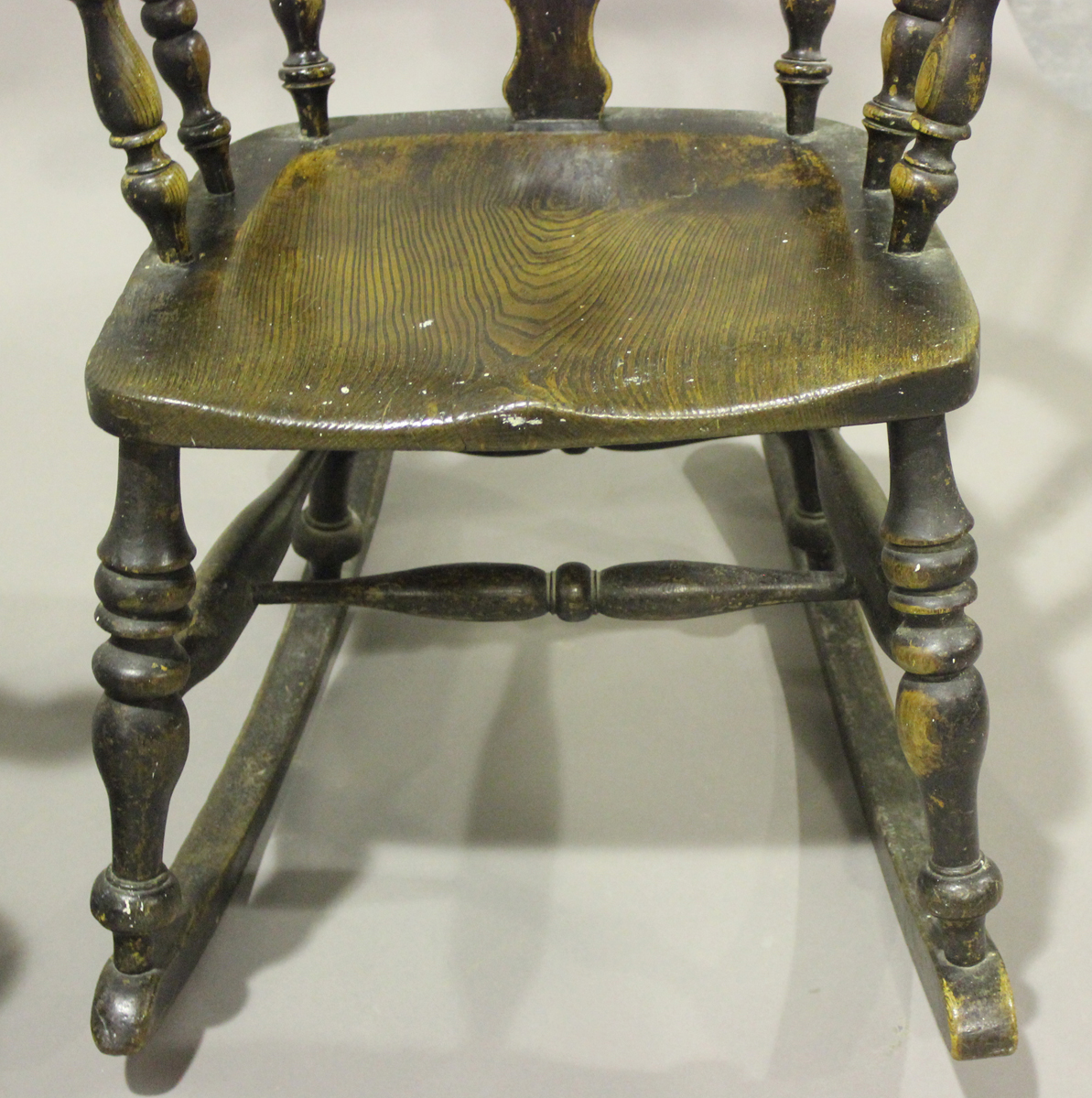 A near pair of Victorian ash and elm pierced splat back Windsor rocking armchairs with shaped hand - Image 4 of 5