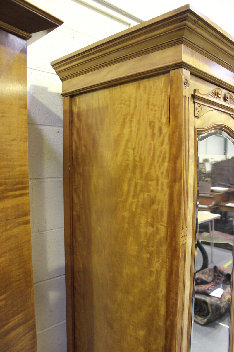 A late Victorian satinwood bedroom suite by M. Woodburn of Liverpool, comprising a wardrobe, - Image 3 of 26