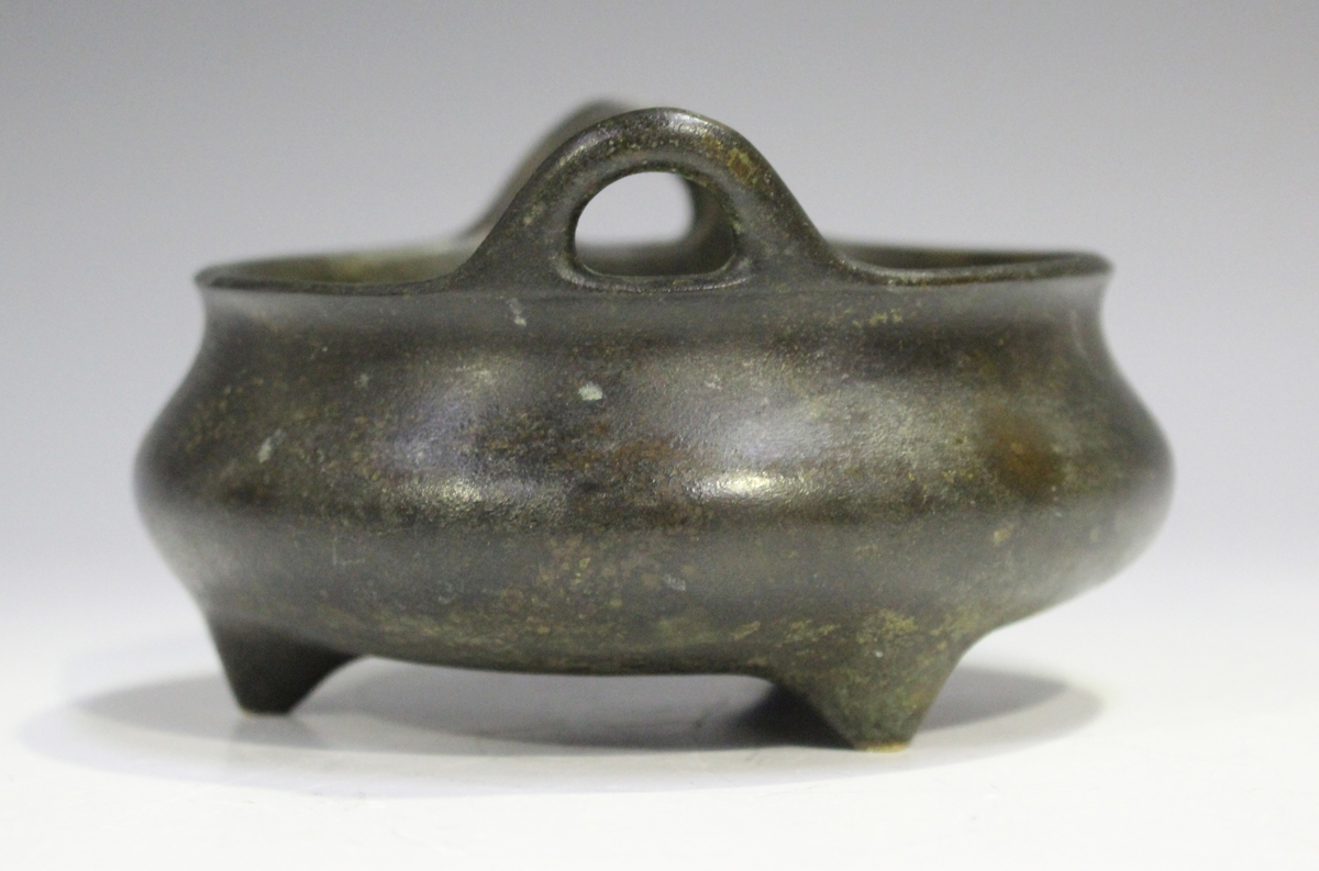 A Chinese brown patinated bronze tripod censer, mark of Xuande but probably Qing dynasty, of - Image 7 of 8