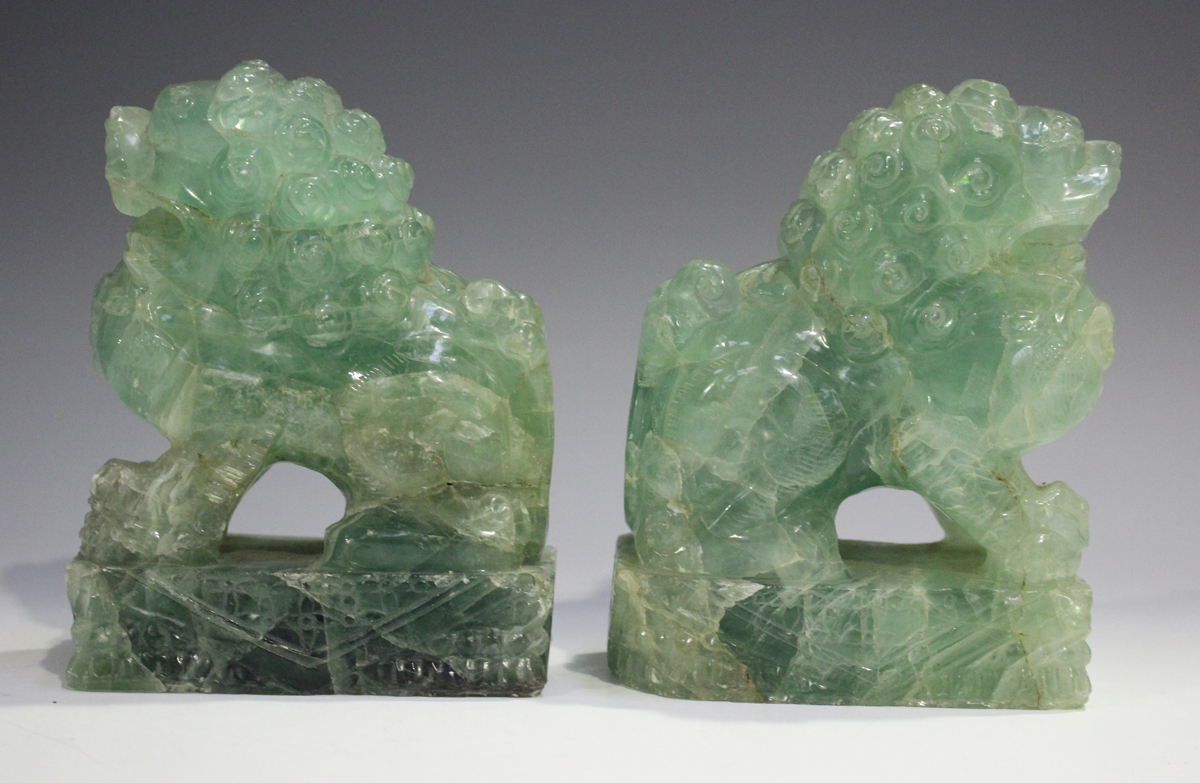A group of Chinese hardstone carvings, mostly 20th century, including a pair of green quartz - Image 7 of 20