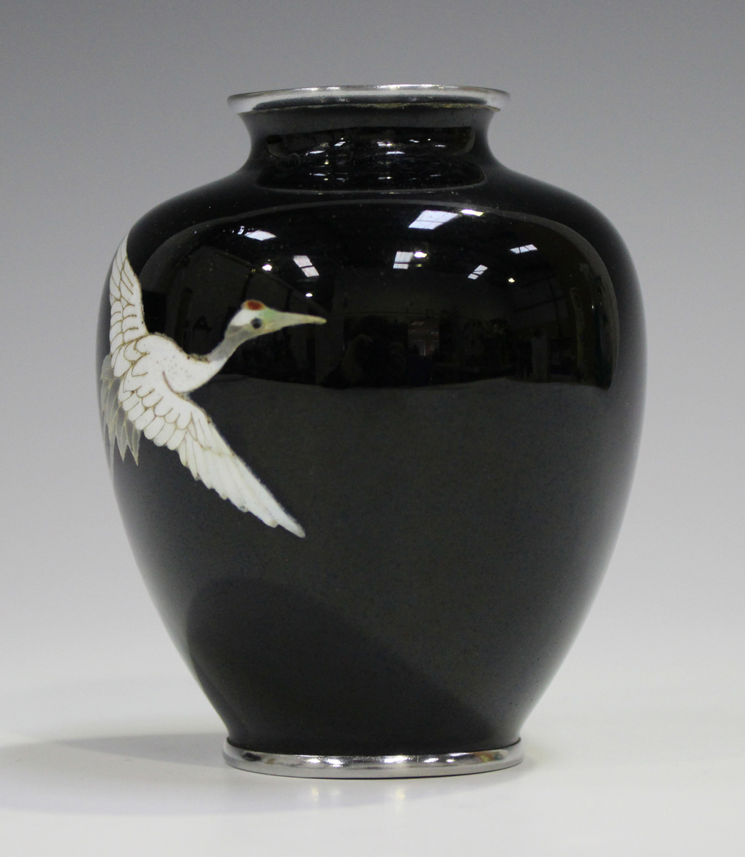 A Japanese cloisonné vase, 20th century, the shouldered ovoid body inlaid with two red capped cranes - Image 5 of 7