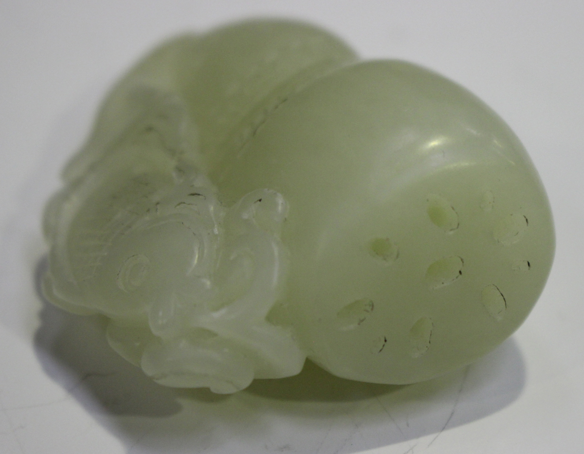 Two Chinese pale celadon jade pendants, late 19th/20th century, the first carved in the form of a - Image 4 of 8