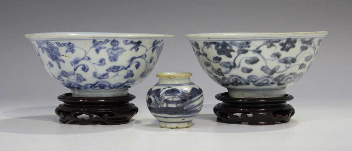 Two Chinese blue and white porcelain circular bowls, Ming dynasty, each exterior painted with