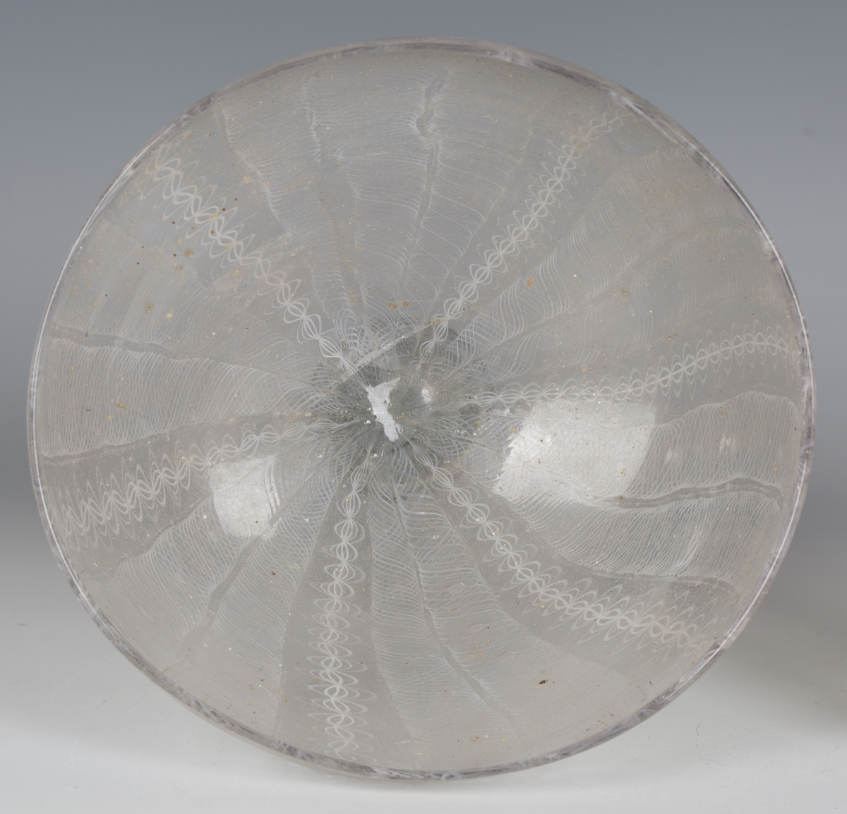 A Venetian latticinio footed bowl, probably 18th century, the circular bowl raised on a knop stem - Image 6 of 6