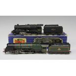 A small collection of Hornby Dublo three-rail locomotives and tenders, comprising an EDL7 0-6-2 tank