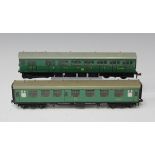 A Hornby Dublo two-rail No. 2250 motor coach S-65326, eleven other corridor and compartment