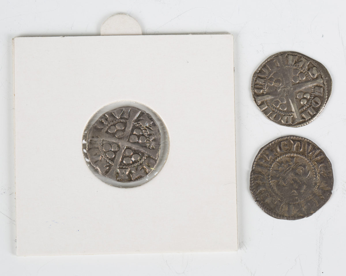 Three Edward I silver pennies.Buyer’s Premium 29.4% (including VAT @ 20%) of the hammer price.