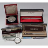 A mixed group of collectors' items, including a Victorian 1837-1897 Jubilee medallion, cased, a pair