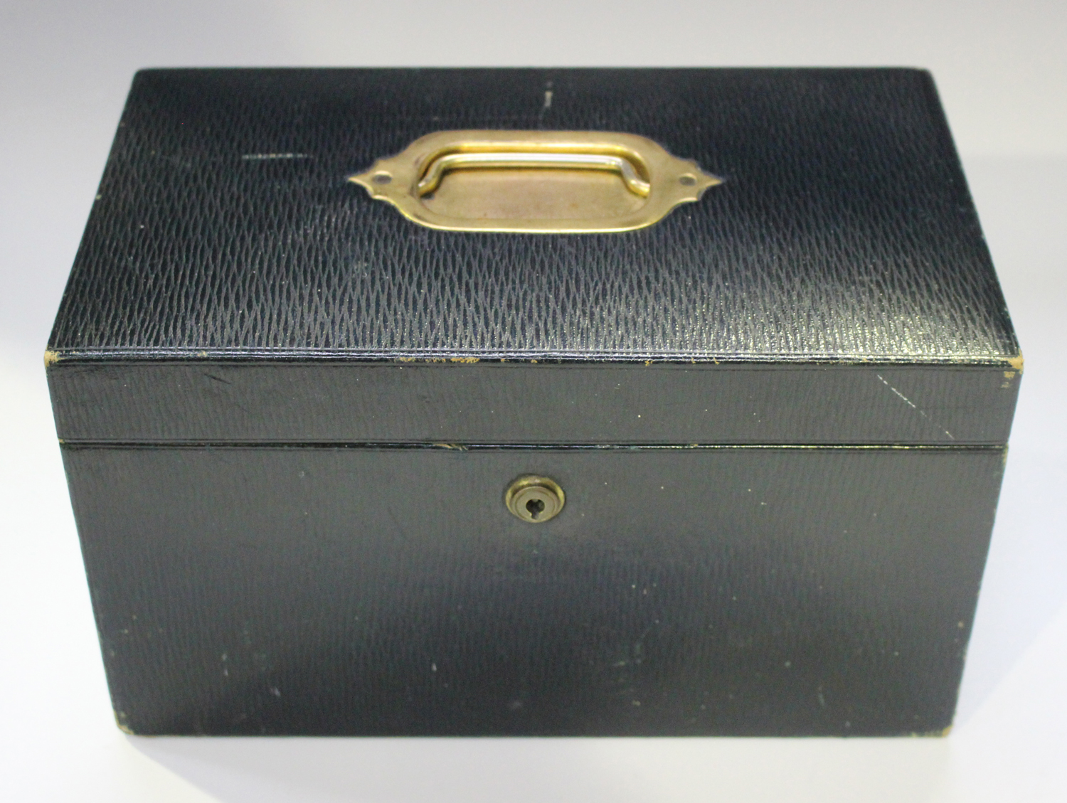 A late Victorian dark green leather jewellery box with hinged lid and fall-front, width 26cm, - Image 12 of 12