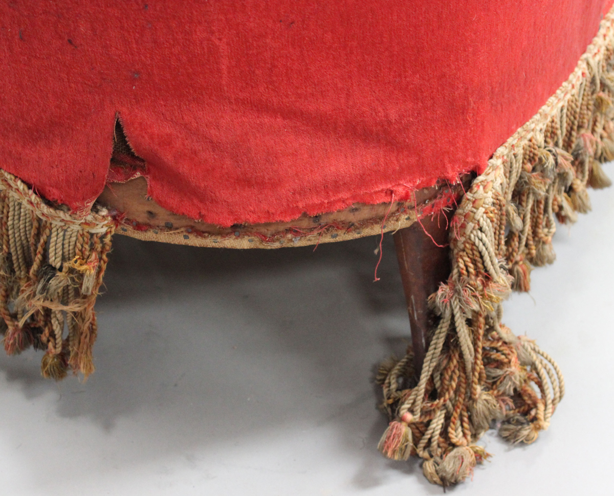 A late Victorian tub back daybed, upholstered in crimson velvet, raised on shaped legs, height 95cm, - Image 3 of 6